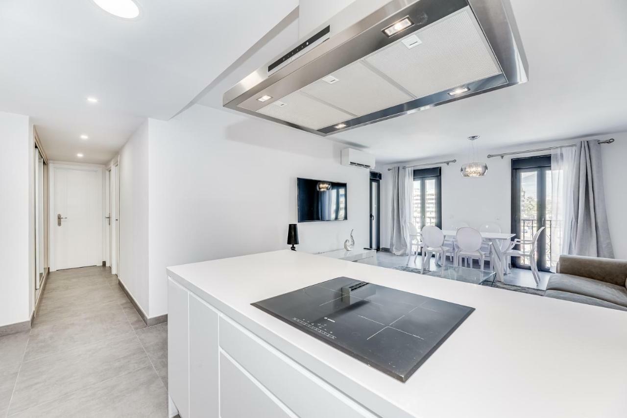 By Riva - Luxurious, Exclusive 2 Bedroom Apt Inside Puerto Banus Marbella Exterior photo